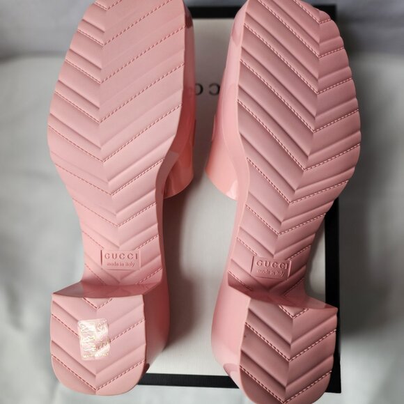 Gucci Women’s Rubber Slide Sandals (GG Embossed), Brand New, Pink, Size 40. - Picture 15 of 16